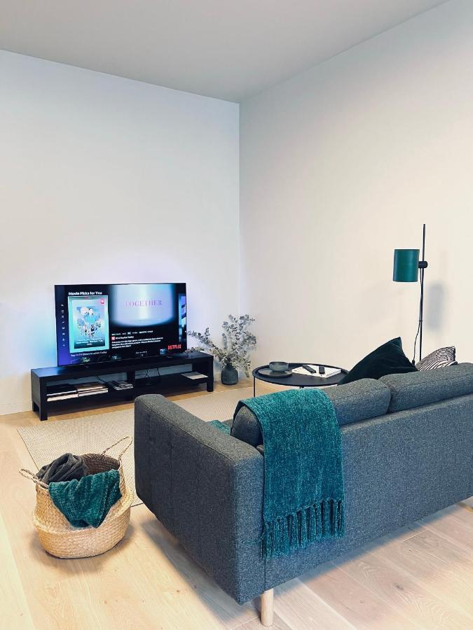 Stylish New Apartment In Riga Old Town - City Centre, Self Check-In, Walkable To Major Attractions Exterior photo