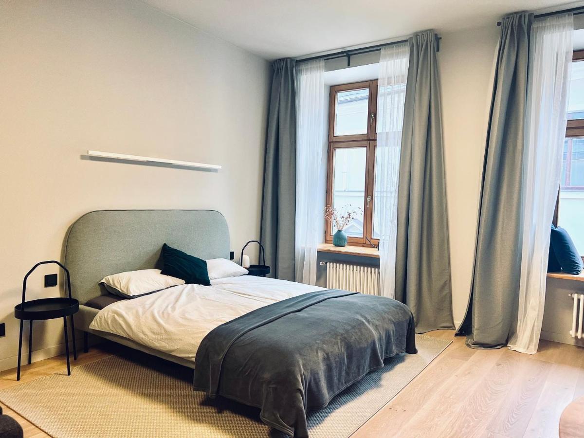 Stylish New Apartment In Riga Old Town - City Centre, Self Check-In, Walkable To Major Attractions Exterior photo